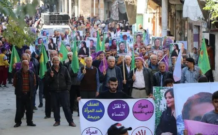 رجال حلب يخرجون رفضاً للعنف ضد المرأة