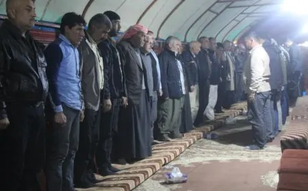 أهالي كوباني يقدّمون واجب العزاء لذوي الشهيدين جوان وكوجر