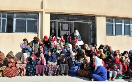 على بعد أمتار من قواعد الجيش التركي التأكيد على المقاومة
