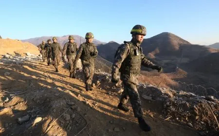 كوريا الشمالية تنشر قوات وأسلحة قرب الحدود مع جارتها الجنوبية