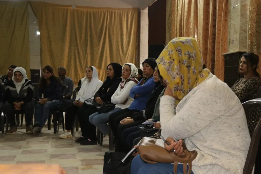 مركز جنولوجيا يناقش الاقتصاد الكومينالي