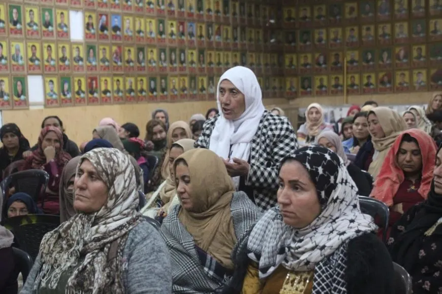 اجتماع لبحث أوضاع عوائل الشهداء في مدينة كوباني