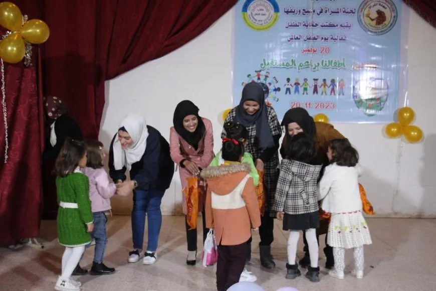 أطفال منبج يحتفلون بمناسبة يوم الطفل العالمي