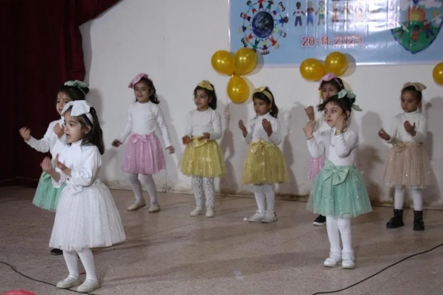 أطفال منبج يحتفلون بمناسبة يوم الطفل العالمي