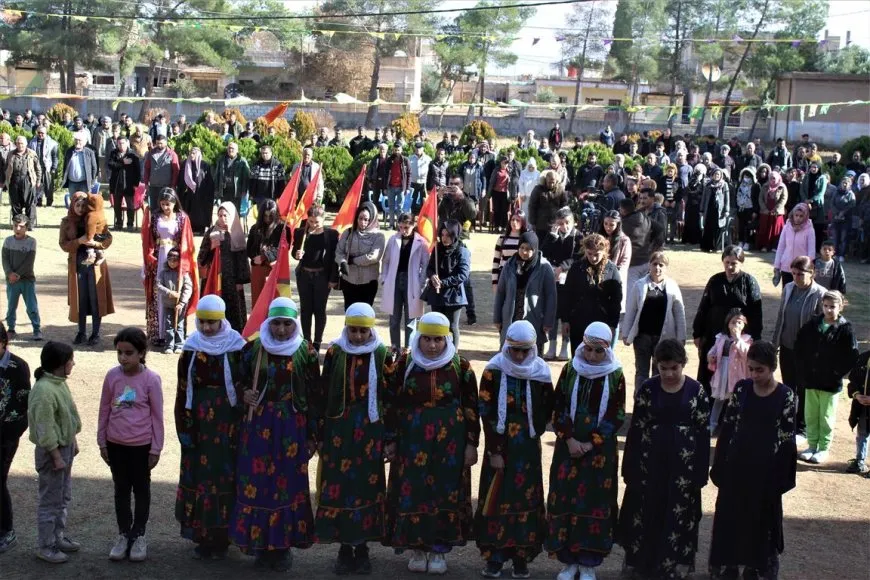صوابية نضال PKK دفع الحشود للاحتفال بذكرى تأسيسه
