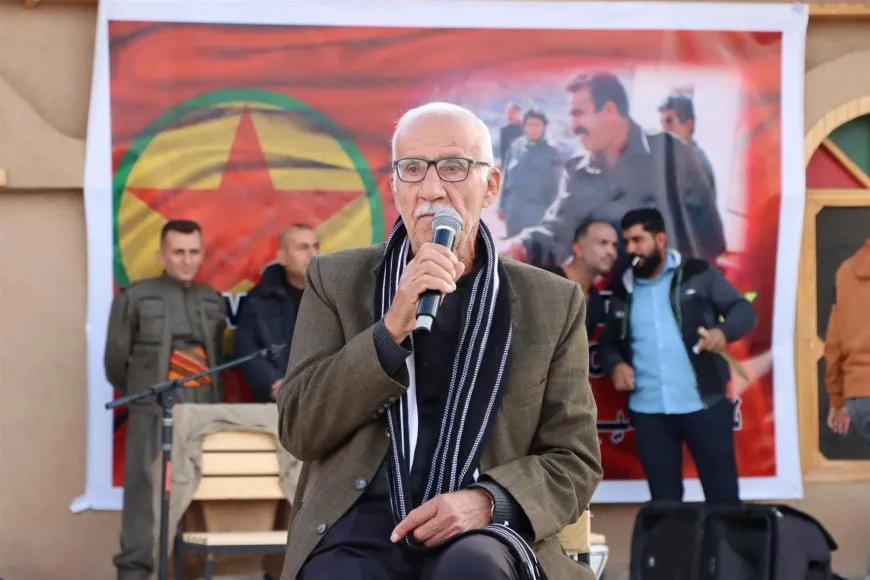 الآلاف في قامشلو والرقة يحتفلون بذكرى تأسيس PKK بحشود مهيبة