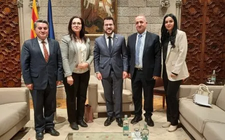 رئيس الحكومة الكتالونية يعبّر عن دعم بلاده للإدارة الذاتية