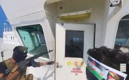 أنباء عن هجوم بحري جديد في ميناء عدن وواشنطن تطالب بالتصدي للحوثيين