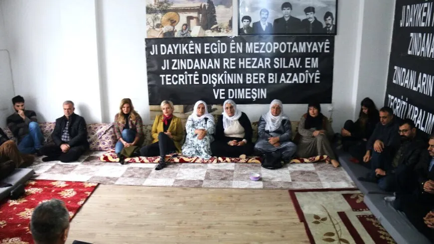 المعتقلون السياسيون يواصلون إضرابهم عن الطعام لليوم الـ 11