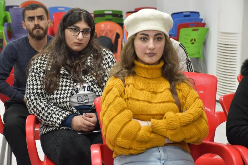 شبيبة PYD ينظمون ندوة حول المخاطر التي تواجه المجتمع