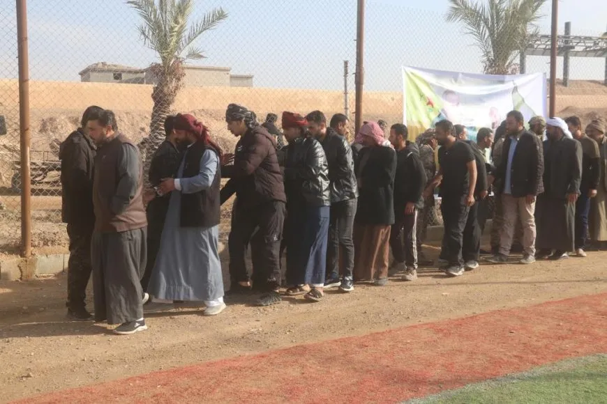 شيوخ ووجهاء عشائر دير الزور يثنون على تضحيات وإنجازات القيادي روني ولات