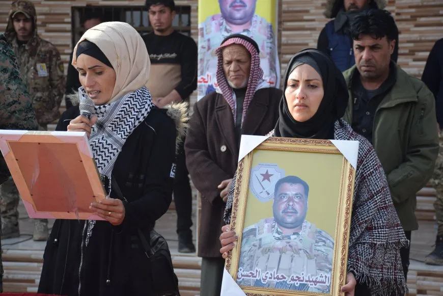 جثمان مقاتل قوات الدفاع الذاتي الشهيد نجم الحسن يوارى الثرى