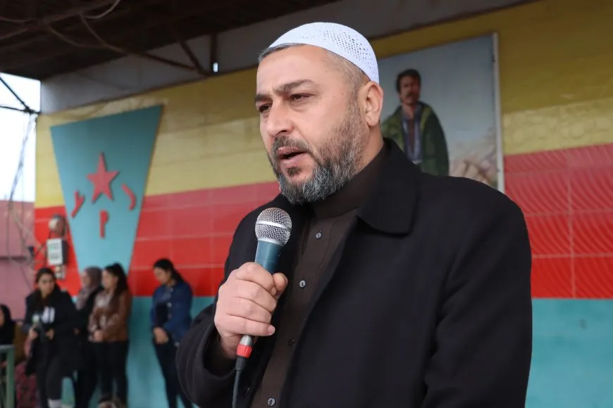 "سننتصر بتكاتفنا" رسالة أهالي قامشلو خلال مراسم تشييع شهيد 