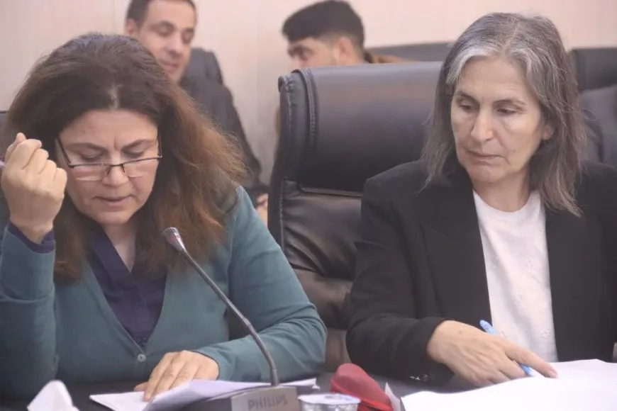 المجلس العام في الإدارة الذاتية يصادق على ميثاق العقد الاجتماعي