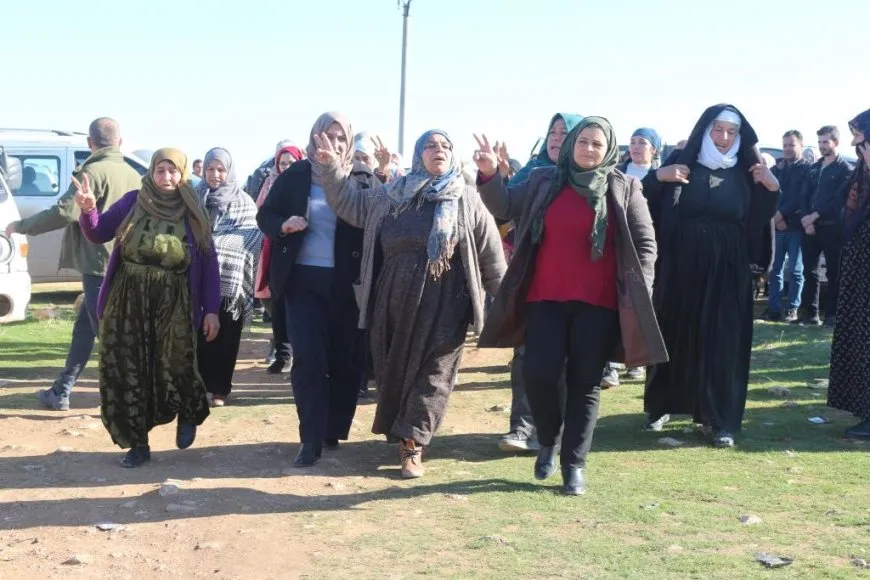 أهالي مقاطعة الفرات يقدّمون واجب العزاء لذوي الكريلا باران مظلوم
