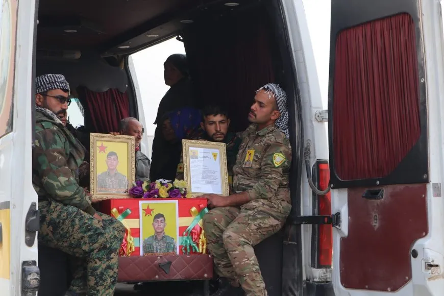 أهالي عفرين والشهباء يشيعون جثمان الشهيد دلباك عفرين