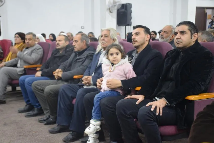 تكريم الفنانين التشكيليين المشاركين بملتقى "فرات ولون 2"
