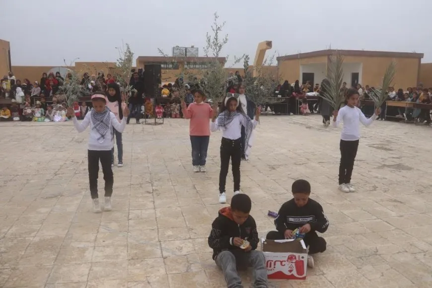 حفل لتكريم الطلبة المتفوقين في دير الزور