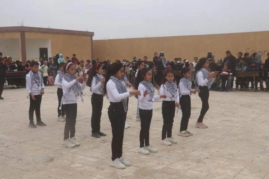 حفل لتكريم الطلبة المتفوقين في دير الزور