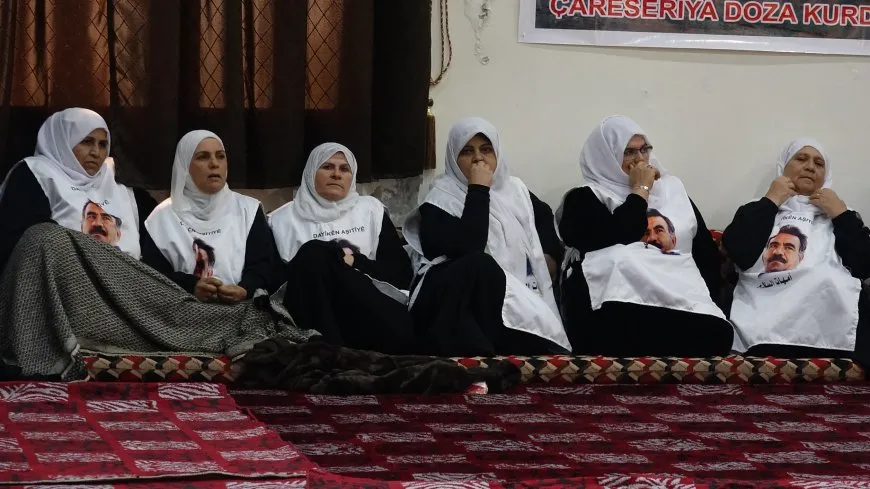 أهالي الطبقة يختتمون بالإصرار على تحقيق الحرية الجسدية للقائد