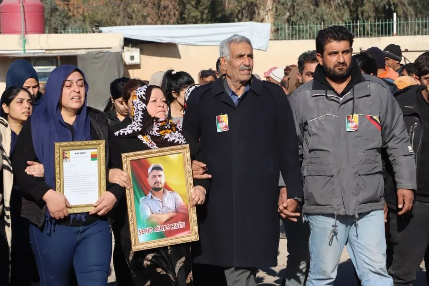 بدء مراسم تقديم واجب العزاء لذوي شهداء هجمات الاحتلال التركي