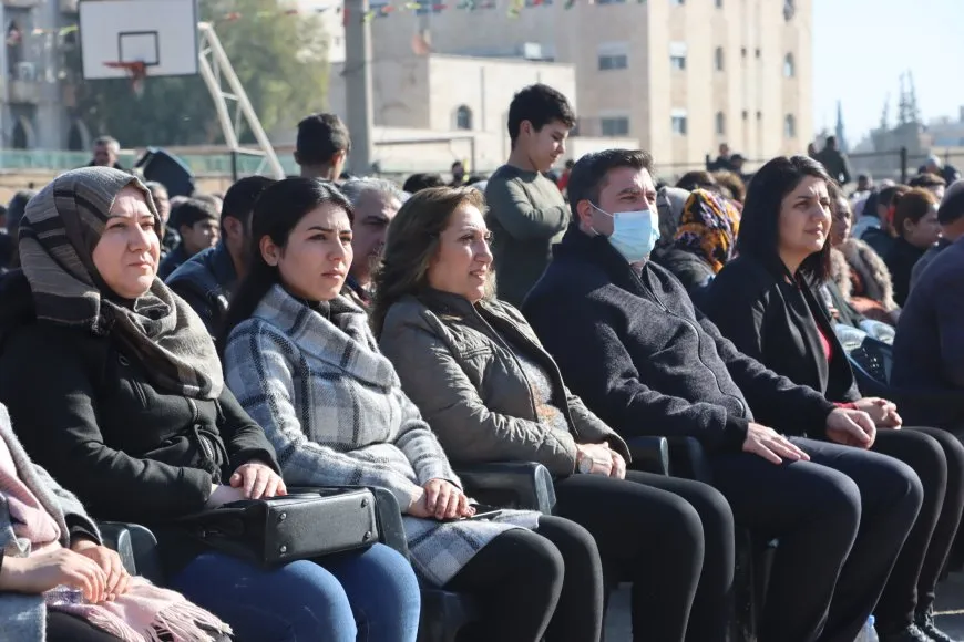 معزون: يمكن أن نعيش دون ماء وكهرباء ولكن لن نعيش دون حرية وكرامة