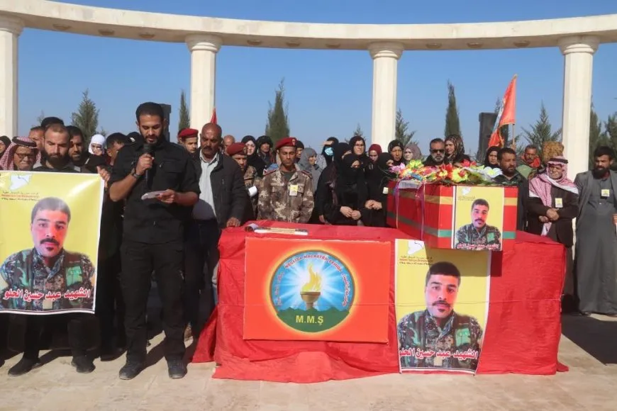 أهالي الرقة يشيعون جثمان الشهيد عبد حسين الحلو