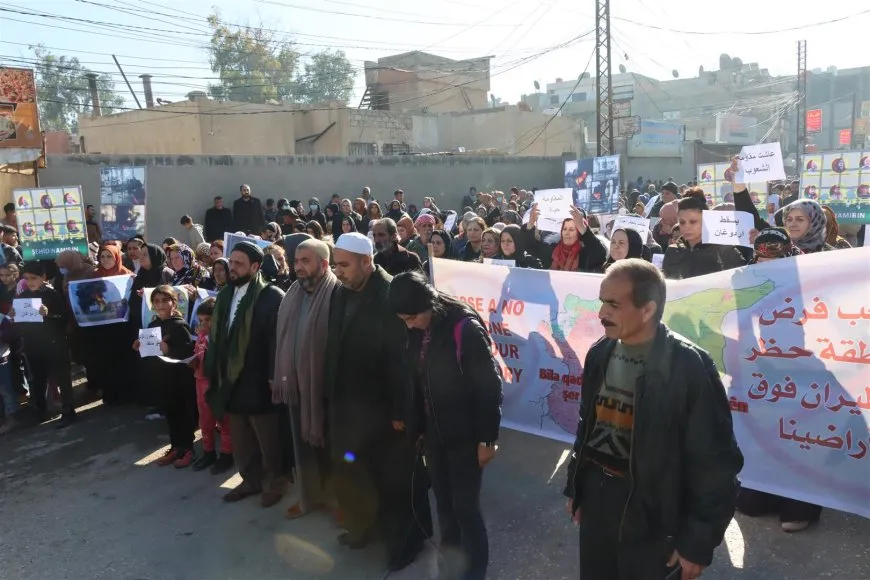 الآلاف في الحسكة يطالبون بفرض حظر جوي على المنطقة