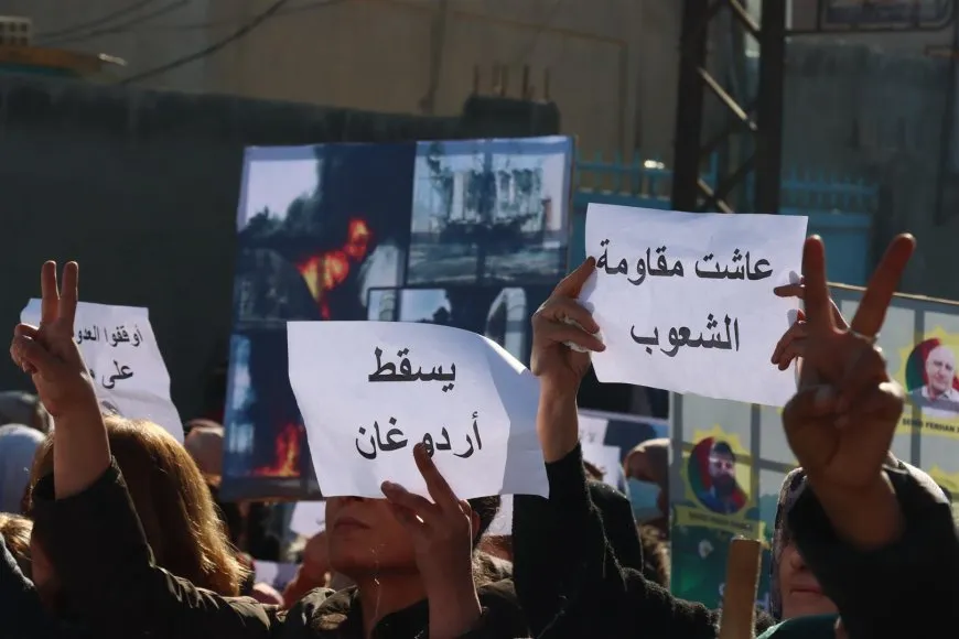الآلاف في الحسكة يطالبون بفرض حظر جوي على المنطقة