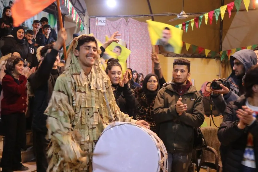 شبان من حلب يعلنون انضمامهم لقوات الدفاع الشعبي رداً على مجازر الاحتلال