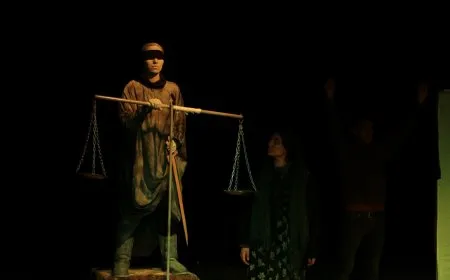 استمرار فعاليات مهرجان ميتان بعرض مسرحية المطرقة