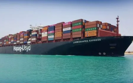 أونكتاد: تراجع حركة الشحن عبر قناة السويس 45%