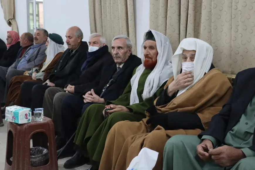 تقديم واجب العزاء لذوي الشيخ عبيد الله القادري الحسيني