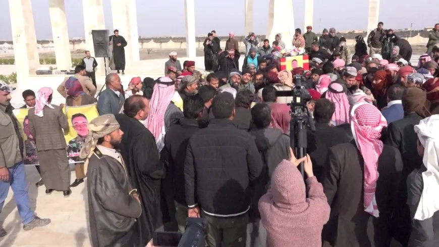 الرقة تزفُّ 3 شهداء بينهم شقيقان