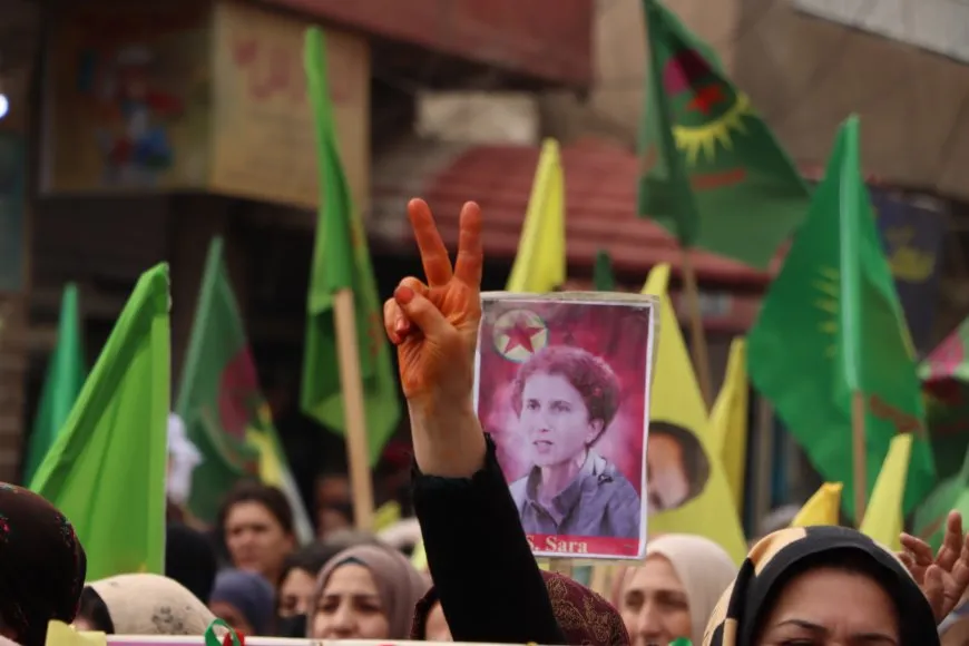 "خالدات في قلوبنا وشعلة ثورتهن مستمرة بثورتنا"