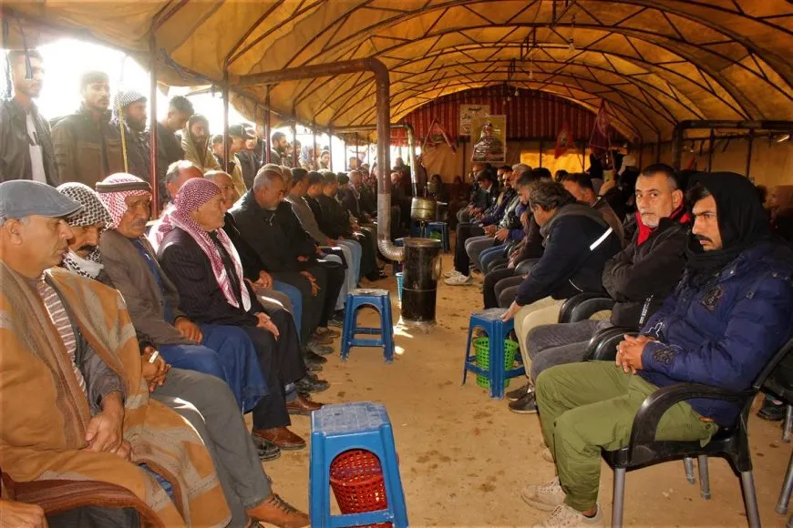 أهالي تل تمر يقدّمون العزاء لذوي مقاتل قسد عبد الله حمدان