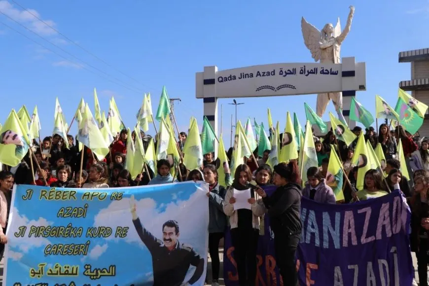 حركة الطلبة الديمقراطيين تطالب بتحقيق حرية القائد عبد الله أوجلان الجسدية