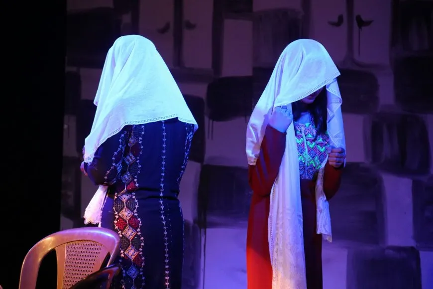 عرض مسرحية "كش ملك" في اليوم السابع لمهرجان ميتان المسرحي