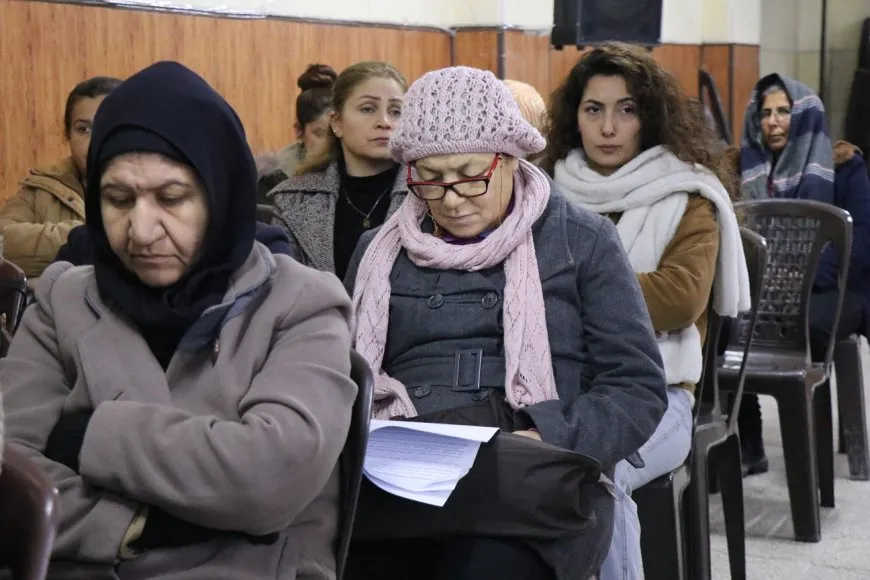 مركز أبحاث جنولوجي يعقد ندوة حوارية حول الديموغرافيا في حلب