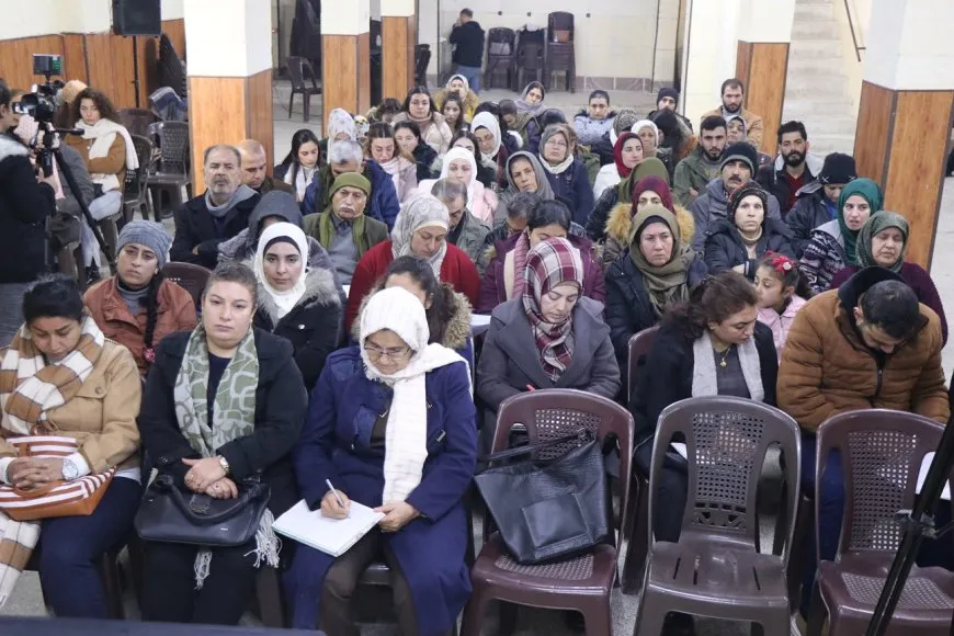مركز أبحاث جنولوجي يعقد ندوة حوارية حول الديموغرافيا في حلب