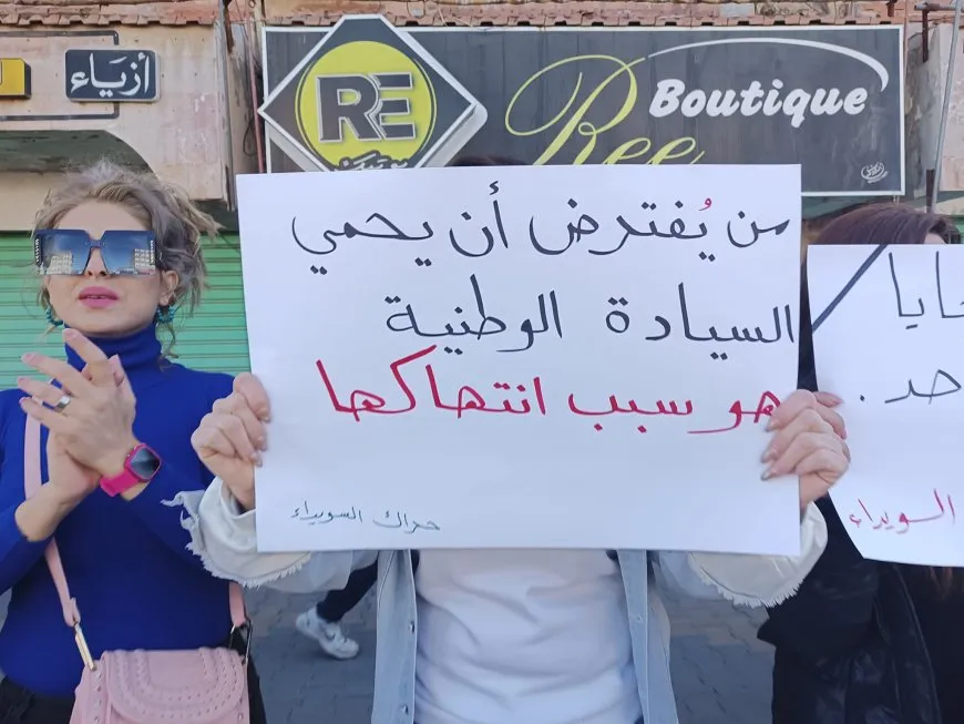 احتجاجات السويداء مستمرة والأهالي ينددون بقصف عرمان وملح