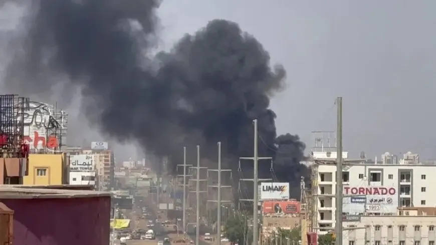 الجيش السوداني يقصف قواعد للدعم السريع وبرهان يقطع علاقة بلاده بـ "إيغاد"