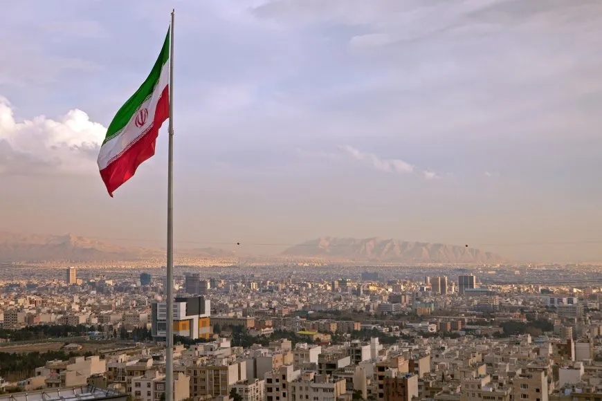 السلطات الإيرانية تكشف طبيعة دوي الانفجار شرقي طهران