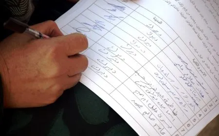 استمرار حملة جمع التواقيع  في عدد من المدن