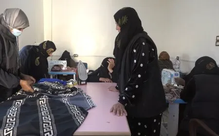 افتتاح دورة لتعليم الخياطة للنساء بريف دير الزور