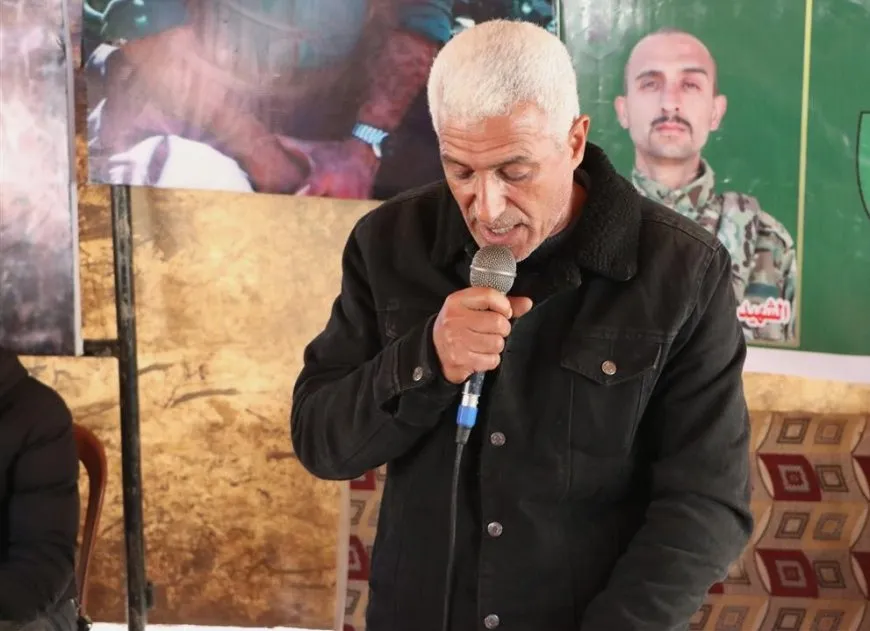 المعاهدة بالانتقام للشهداء خلال مراسم عزاء شهداء قوات الكوماندوس