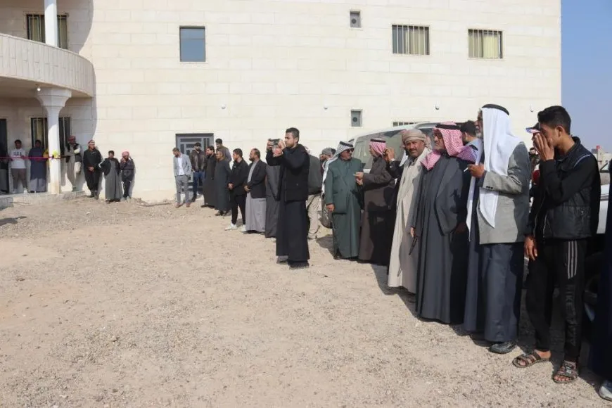 الإدارة الذاتية تفتتح مشفى الشعفة في دير الزور 