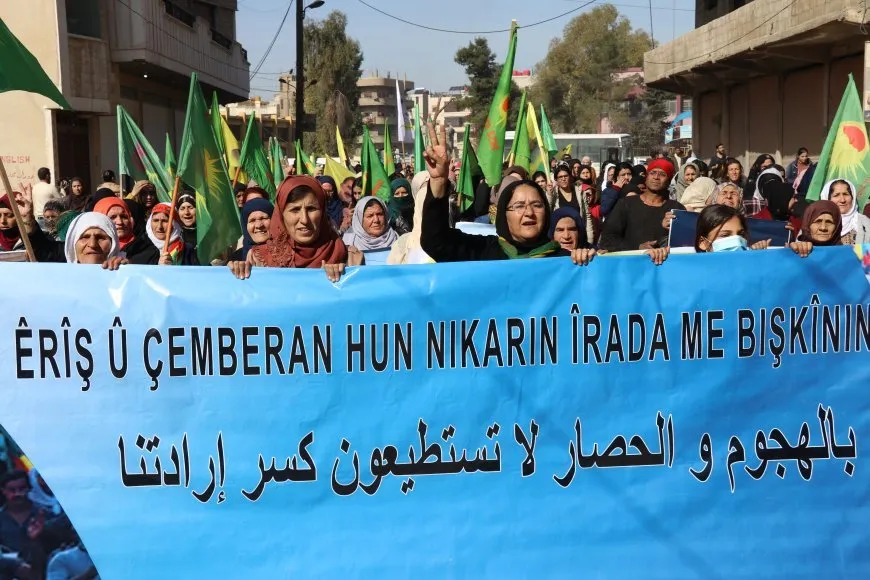 التنديد بالهجوم التركي من أمام مبنى فدراسيون جرحى الحرب