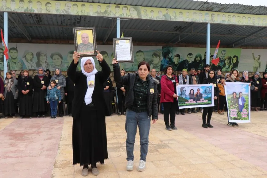 تشييع جثمان المقاتل في قسد محمد شيخ مصطفى في حلب