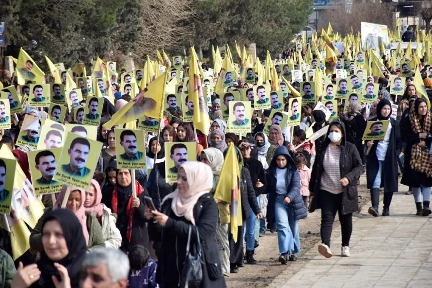 أهالي: لنفشل مخططات المتآمرين عن طريق التعمق بفلسفة القائد